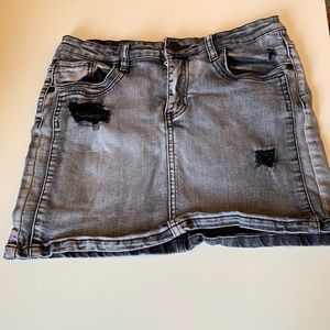 Grey stretch jean skirt